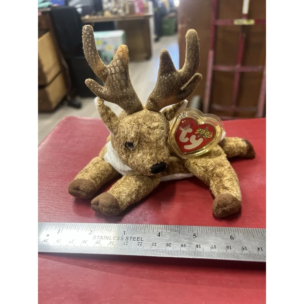 Roxie The Reindeer TY Beanie Babies 2000 collectible stuffed‎ plush toy